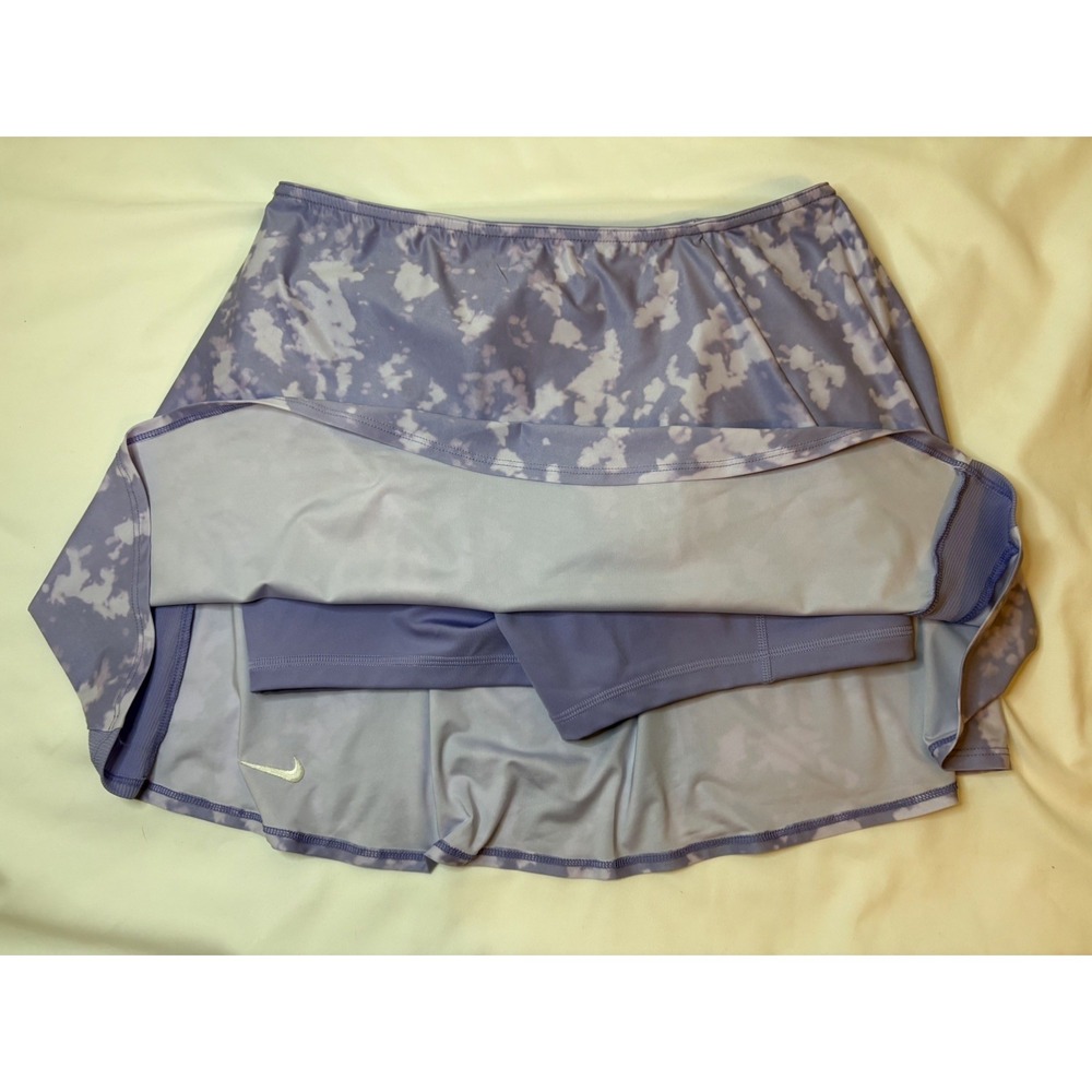 Nike Women's Victory Dri-FIT Flouncy Printed 15" Golf Skort Lilac Ice M - Picture 1 of 7